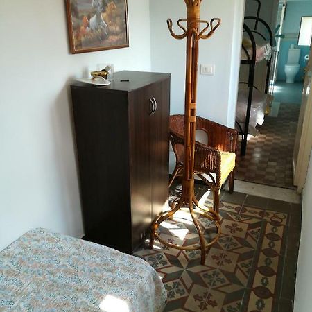 Apartament Enrico Gli Amici Del Mare Katania Zewnętrze zdjęcie